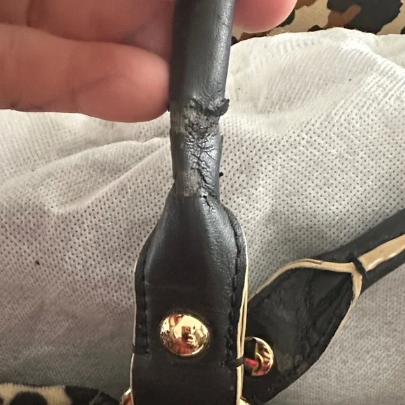 Juicy Couture Leopard Print Satchel with Black Accents - Picture 8 of 8